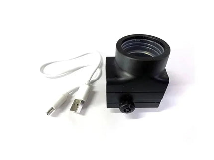 UV nasvětlovač a USB kabel – obsah balení